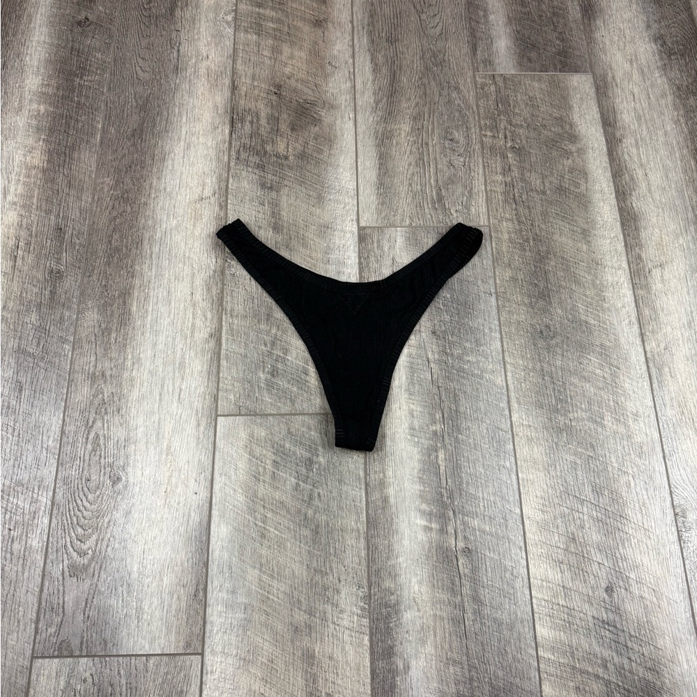 Aerie‎ Black Ribbed Thong